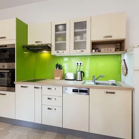 Apartament Cozy Modern 4 Guests, City Center Andel Praga